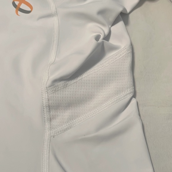 Opedix women’s compression shirt medium white - new - Picture 6 of 10